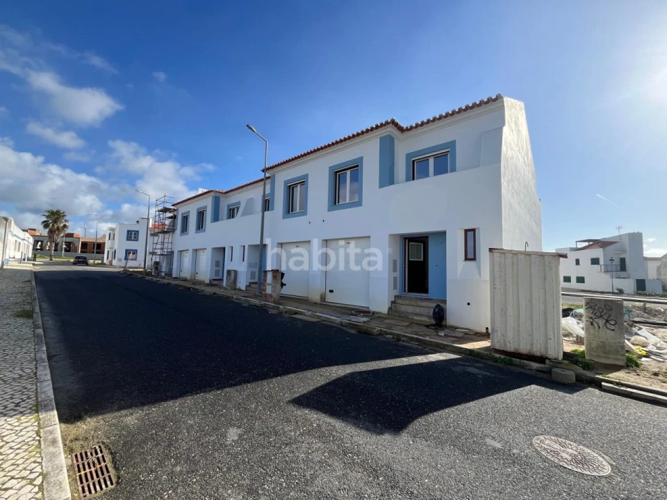 Moradia T3 para Venda em Porto Covo Foto 3