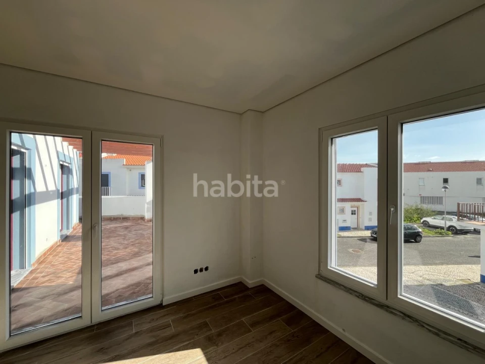 Moradia T3 para Venda em Porto Covo Foto 27