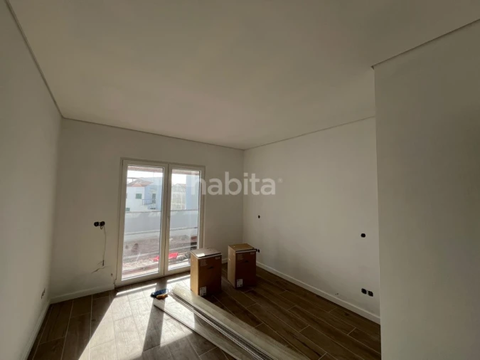 Moradia T3 para Venda em Porto Covo Foto 11