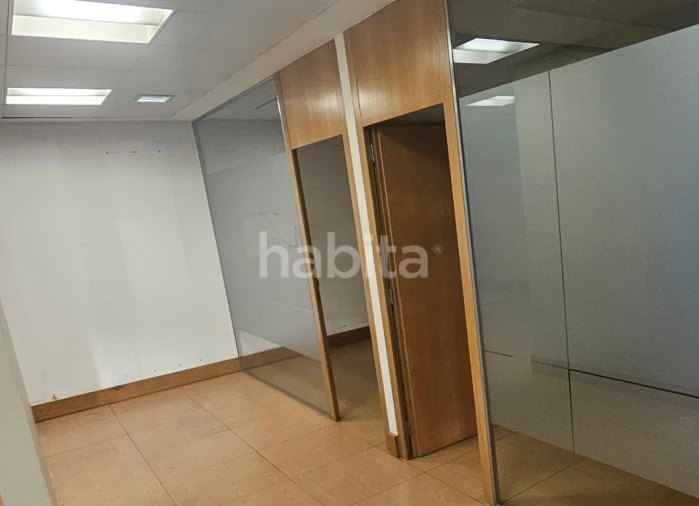 Loja para Arrendamento em Cedofeita, Santo Ildefonso, Sé, Miragaia, São Nicolau e Vitória Foto 17