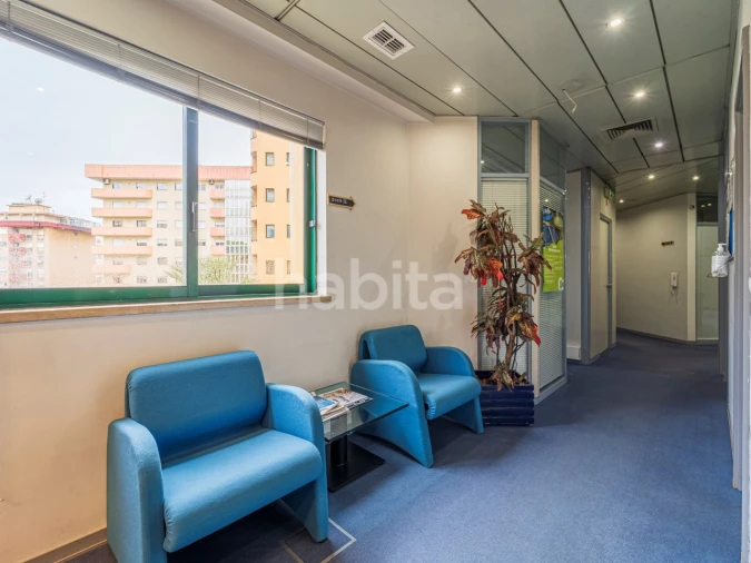 Escritório para Venda em Algés, Linda-A-Velha e Cruz Quebrada-Dafundo Foto 17