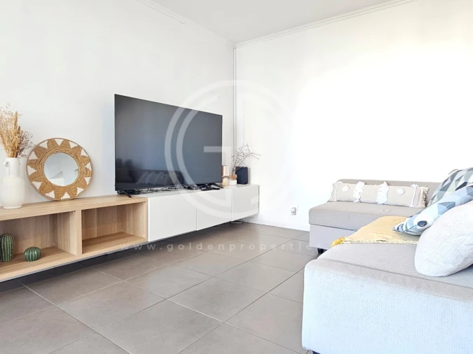 Apartamento T2 para Venda em Quarteira Foto 5