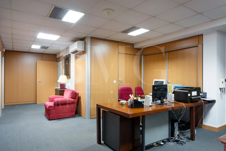 Escritório para Venda em Santa Maria Maior Foto 9