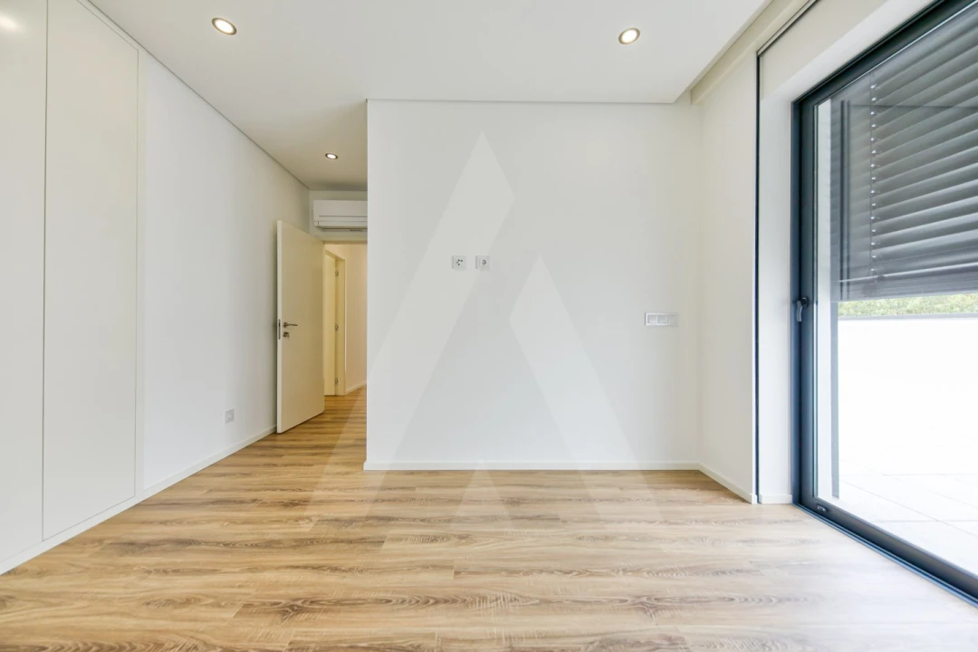 Apartamento T4 para Arrendamento em Albergaria-A-Velha e Valmaior Foto 29