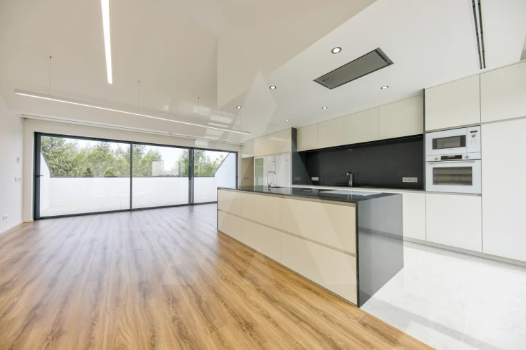 Apartamento T4 para Arrendamento em Albergaria-A-Velha e Valmaior Foto 1