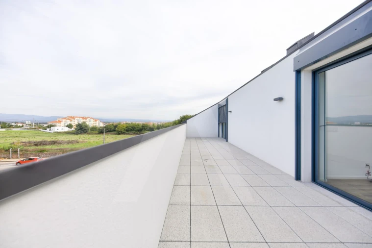 Apartamento T4 para Arrendamento em Albergaria-A-Velha e Valmaior Foto 14