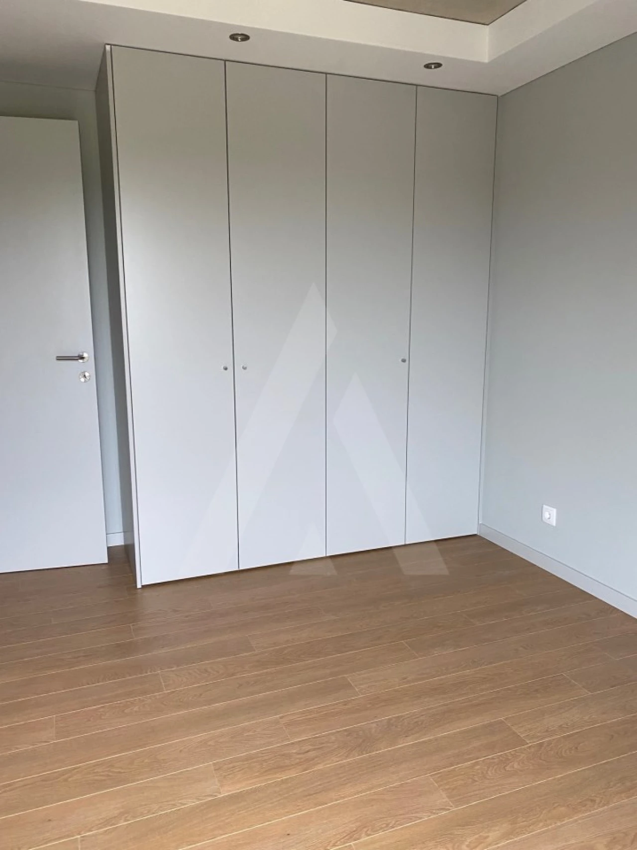 Apartamento T1 para Arrendamento em Glória e Vera Cruz Foto 8