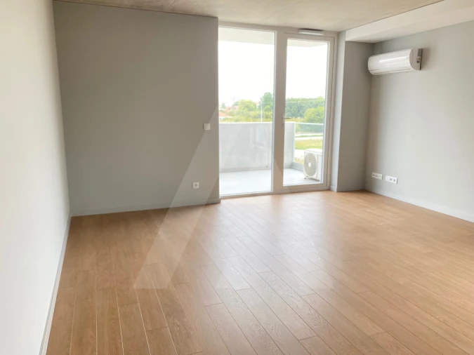 Apartamento T1 para Arrendamento em Glória e Vera Cruz Foto 2