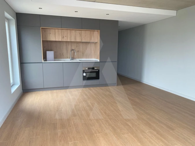Apartamento T1 para Arrendamento em Glória e Vera Cruz Foto 4