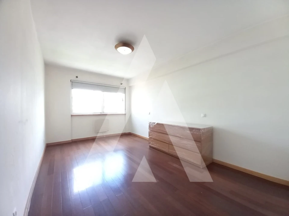 Apartamento T3 para Venda em Glória e Vera Cruz Foto 13