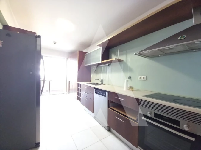 Apartamento T3 para Venda em Glória e Vera Cruz Foto 2
