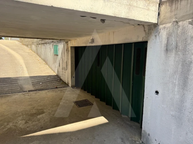 Garagem para Venda em Glória e Vera Cruz