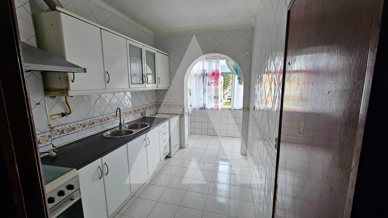 Apartamento T2 para Venda em Barreiro e Lavradio Foto 2