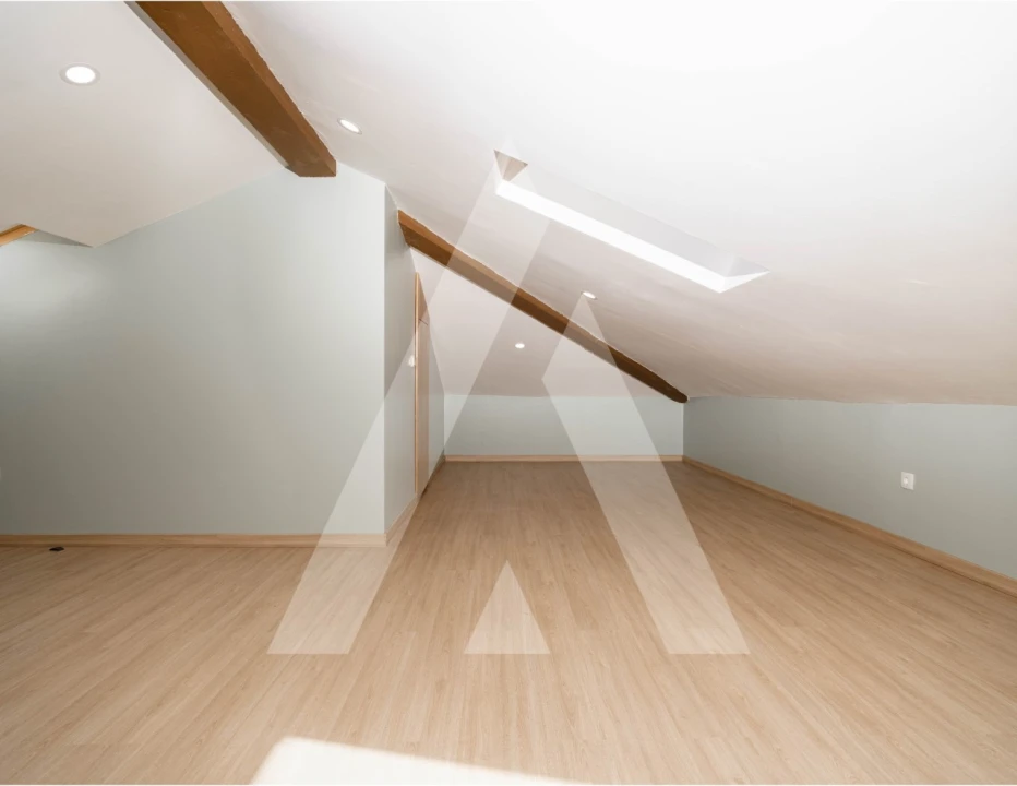 Moradia T3 para Venda em Carapinheira Foto 36