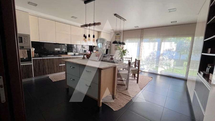 Moradia T5 para Venda em Assafarge e Antanhol Foto 12