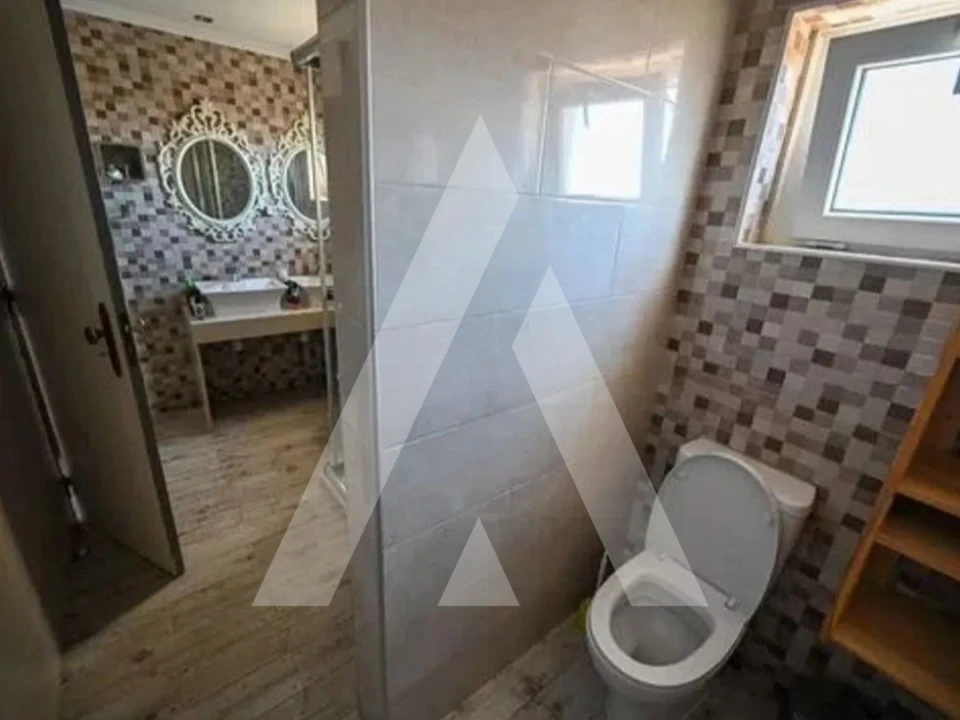 Moradia T6 para Venda em Porto Salvo Foto 14