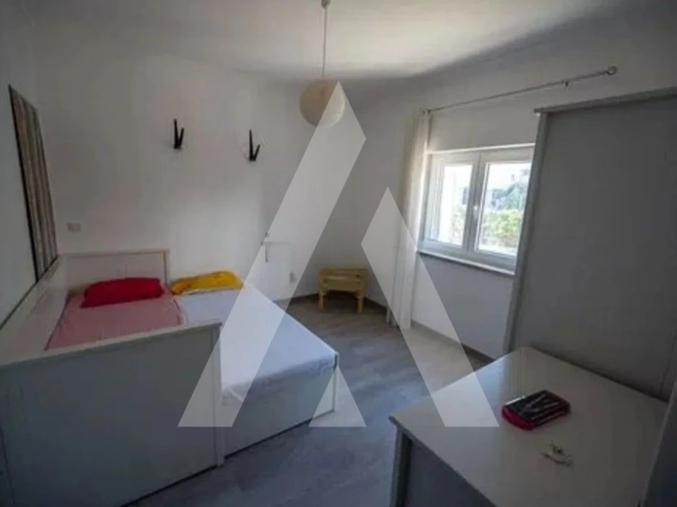 Moradia T6 para Venda em Porto Salvo Foto 16