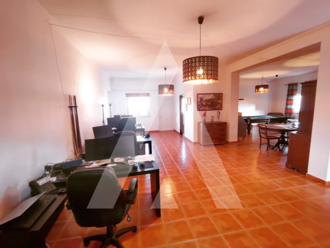 Moradia T6 para Venda em Porto Salvo Foto 8