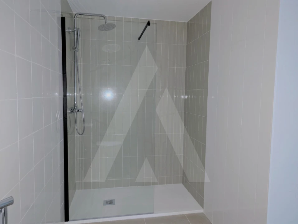 Apartamento T2 para Arrendamento em Aradas Foto 15