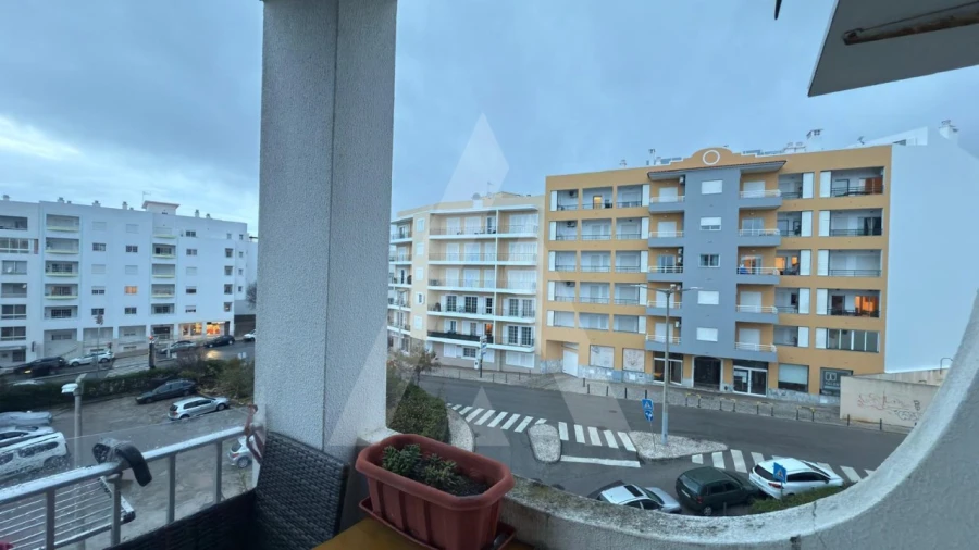 Apartamento T2 para Venda em Quarteira Foto 1