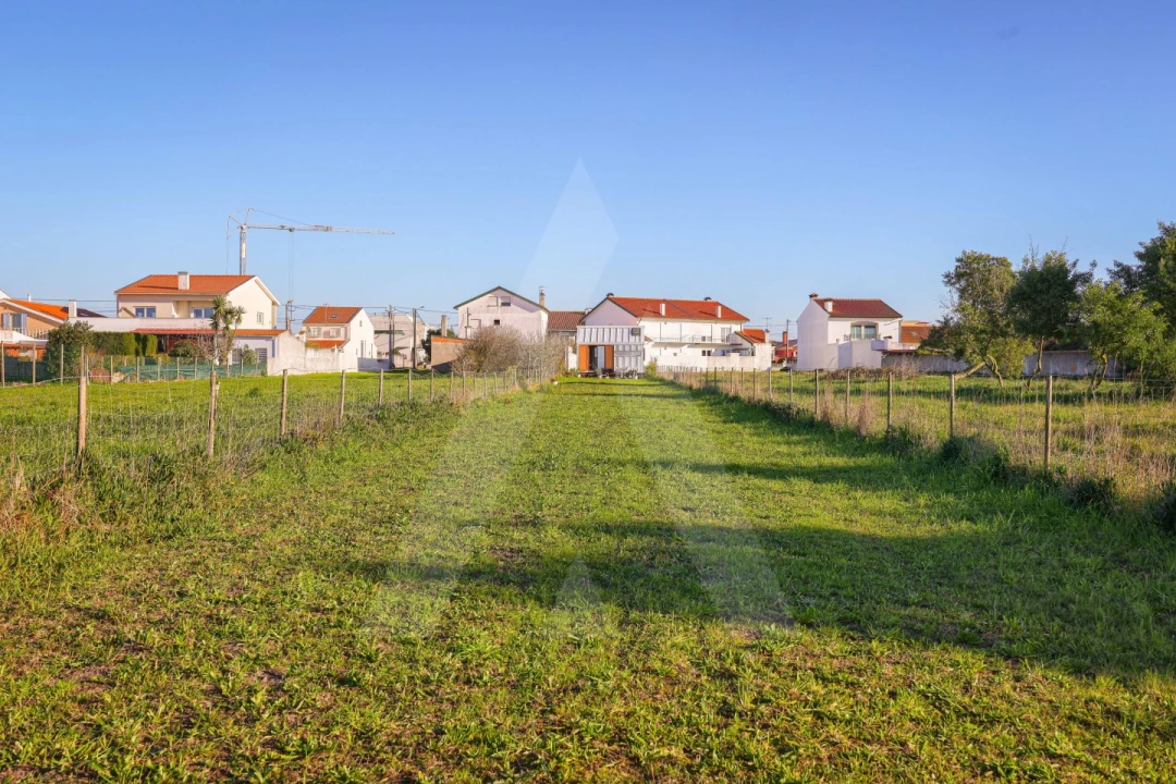 Terreno para Venda em Gafanha da Encarnação Foto 2