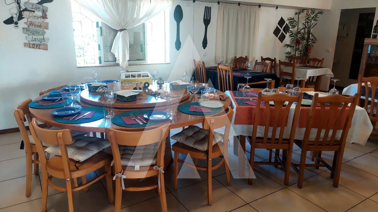 Negócio para Cedência de Quotas em Castanheira de Pêra e Coentral Foto 3