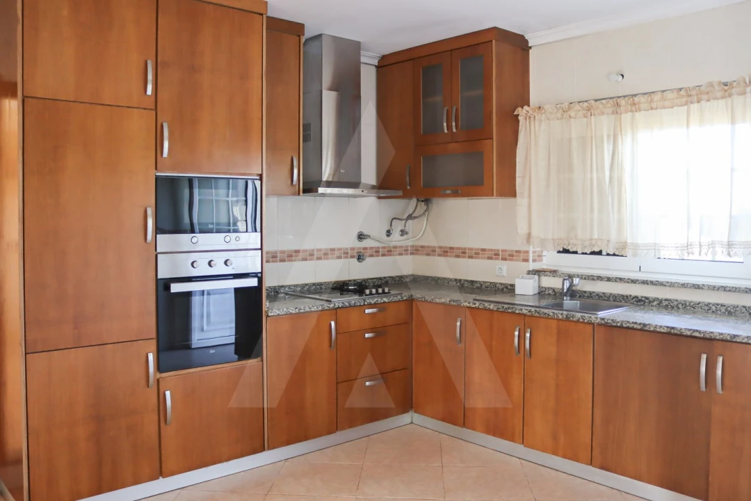 Apartamento T2 para Arrendamento em Requeixo, Nossa Senhora de Fátima e Nariz Foto 2