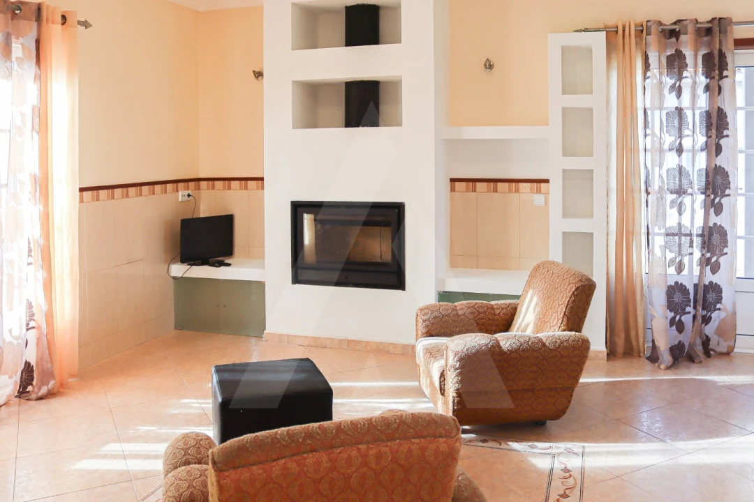 Apartamento T2 para Arrendamento em Requeixo, Nossa Senhora de Fátima e Nariz Foto 11