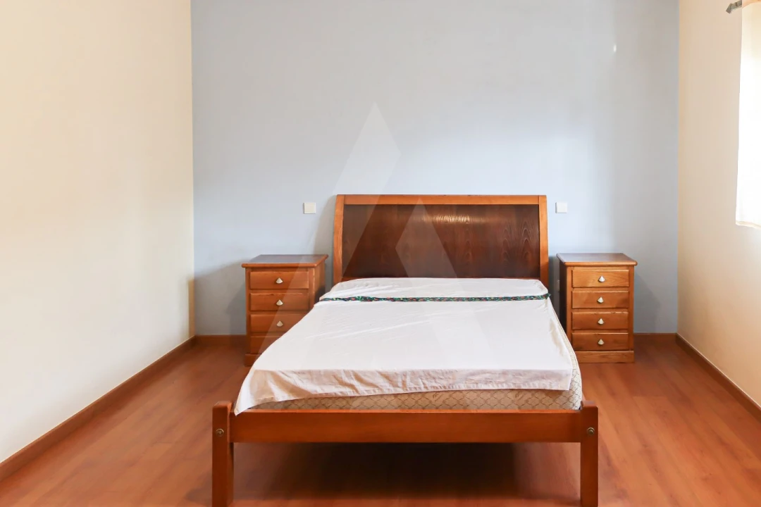 Apartamento T2 para Arrendamento em Requeixo, Nossa Senhora de Fátima e Nariz Foto 13