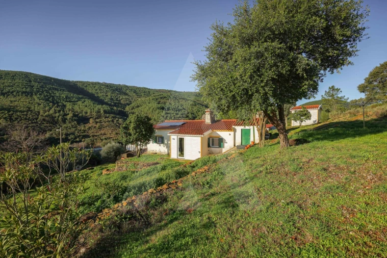 Quinta T2 para Venda em Reguengo e São Julião Foto 1