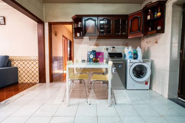 Moradia T3 para Venda em Poiares (Santo Andre) Foto 6