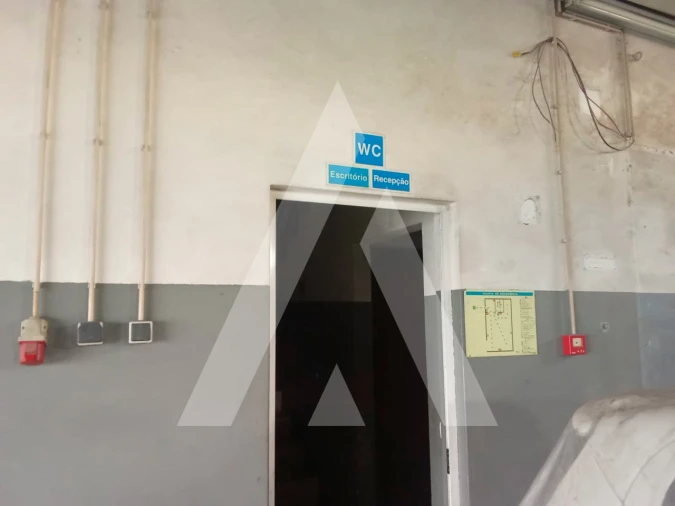 Armazém para Venda em Esgueira Foto 7