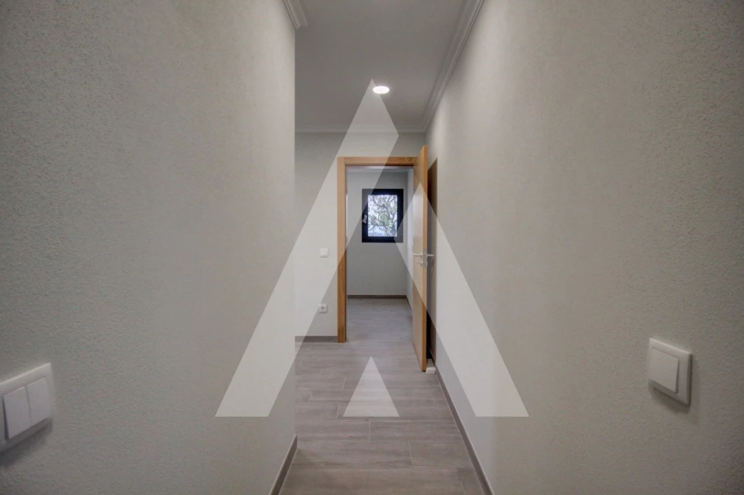 Moradia T2 para Venda em Oliveira do Bairro Foto 12