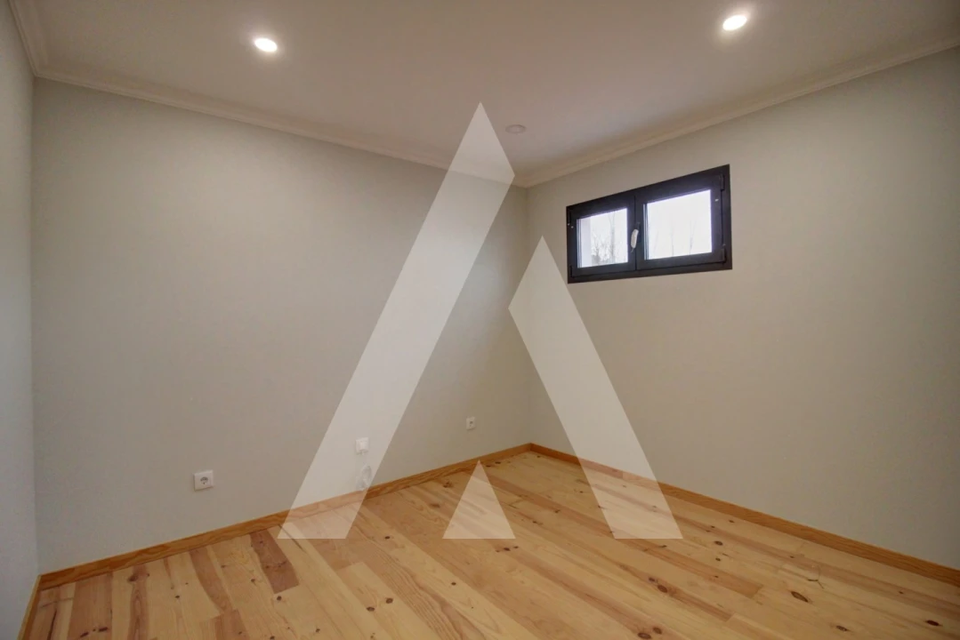 Moradia T2 para Venda em Oliveira do Bairro Foto 29