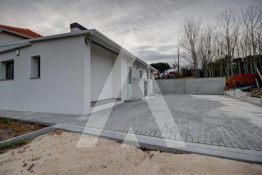 Moradia T2 para Venda em Oliveira do Bairro Foto 38