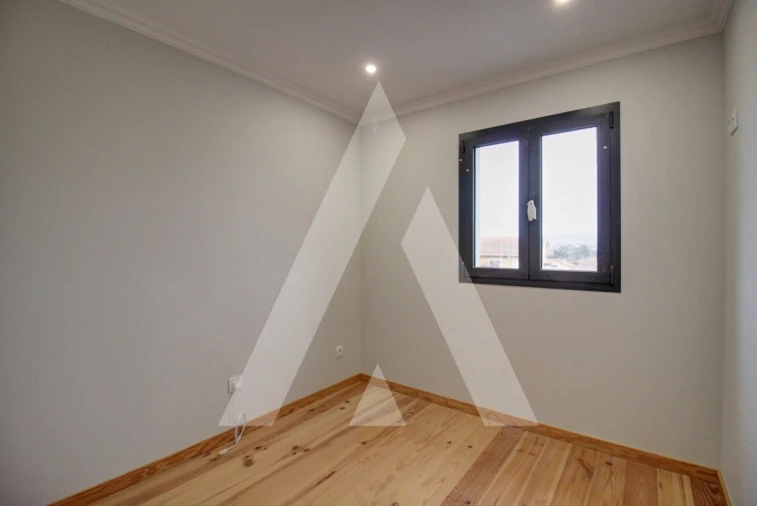 Moradia T2 para Venda em Oliveira do Bairro Foto 28