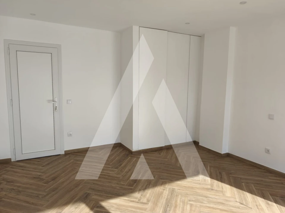 Moradia T5 para Venda em Gafanha da Encarnação Foto 17