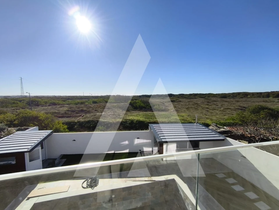 Moradia T5 para Venda em Gafanha da Encarnação Foto 14