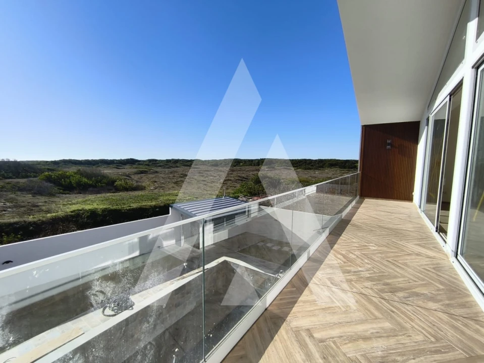 Moradia T5 para Venda em Gafanha da Encarnação Foto 24