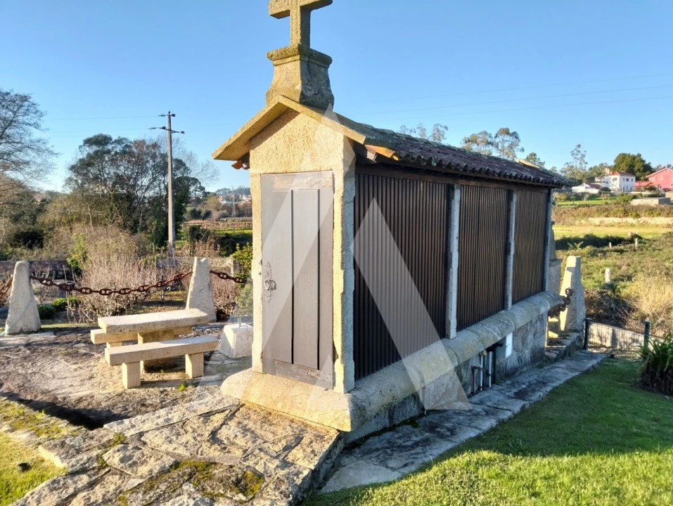 Moradia T3 para Venda em Chafe Foto 6