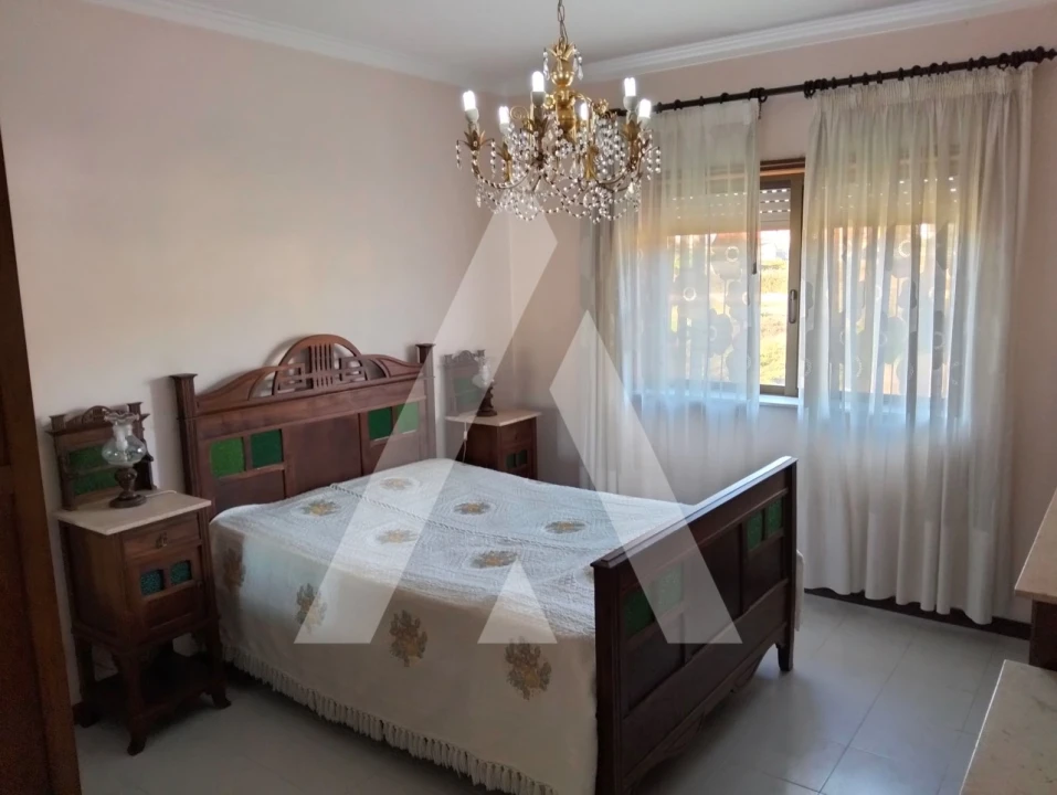 Moradia T3 para Venda em Chafe Foto 20