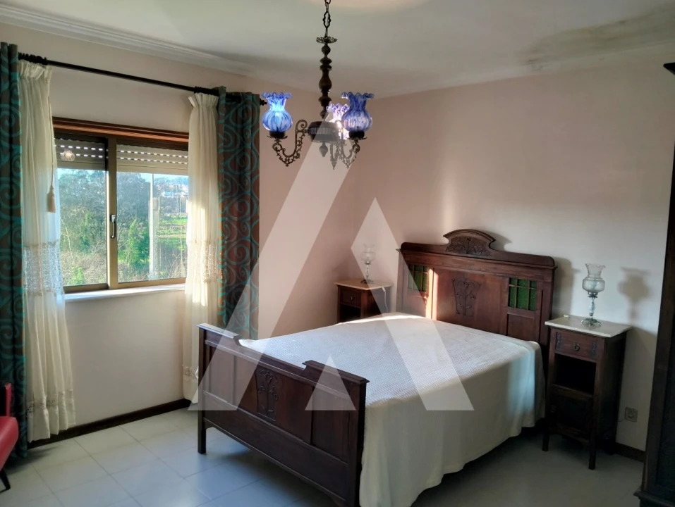 Moradia T3 para Venda em Chafe Foto 21