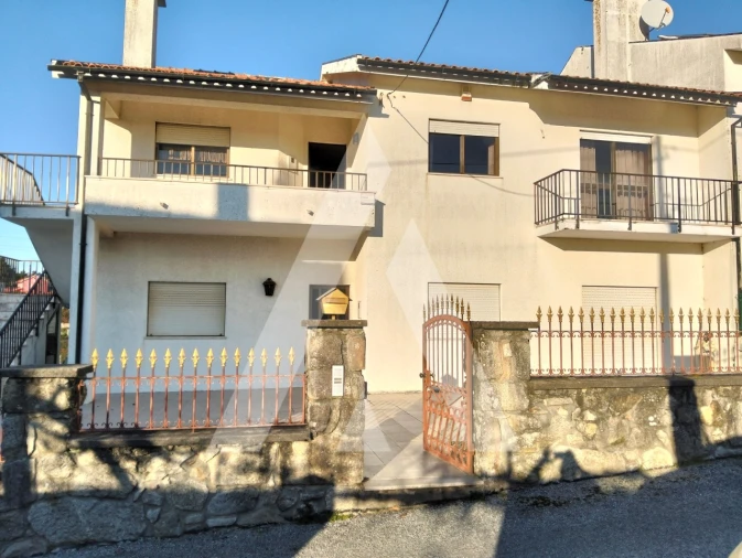 Moradia T3 para Venda em Chafe