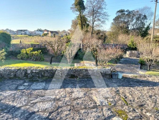 Moradia T3 para Venda em Chafe Foto 7