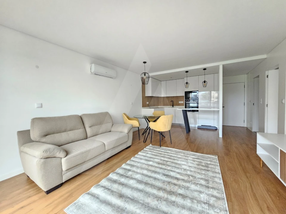 Apartamento T1 para Arrendamento em Glória e Vera Cruz Foto 7