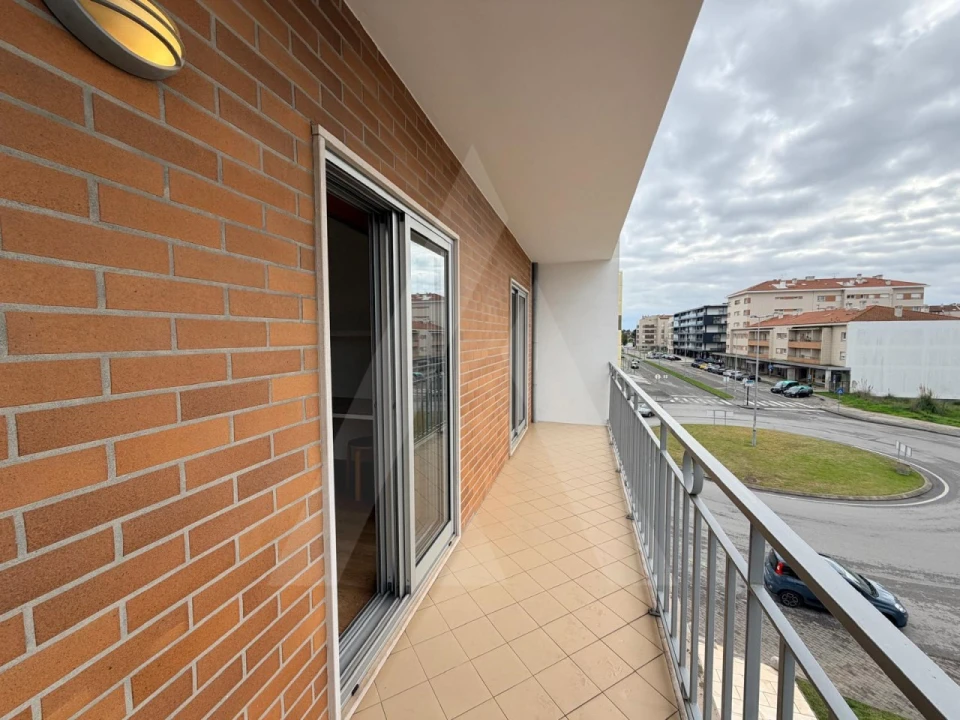 Apartamento T1 para Arrendamento em Glória e Vera Cruz Foto 12