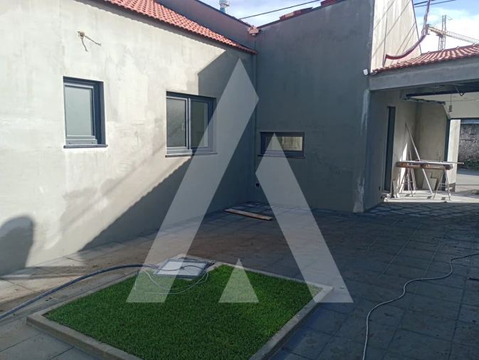 Moradia T2 para Venda em São Bernardo Foto 4