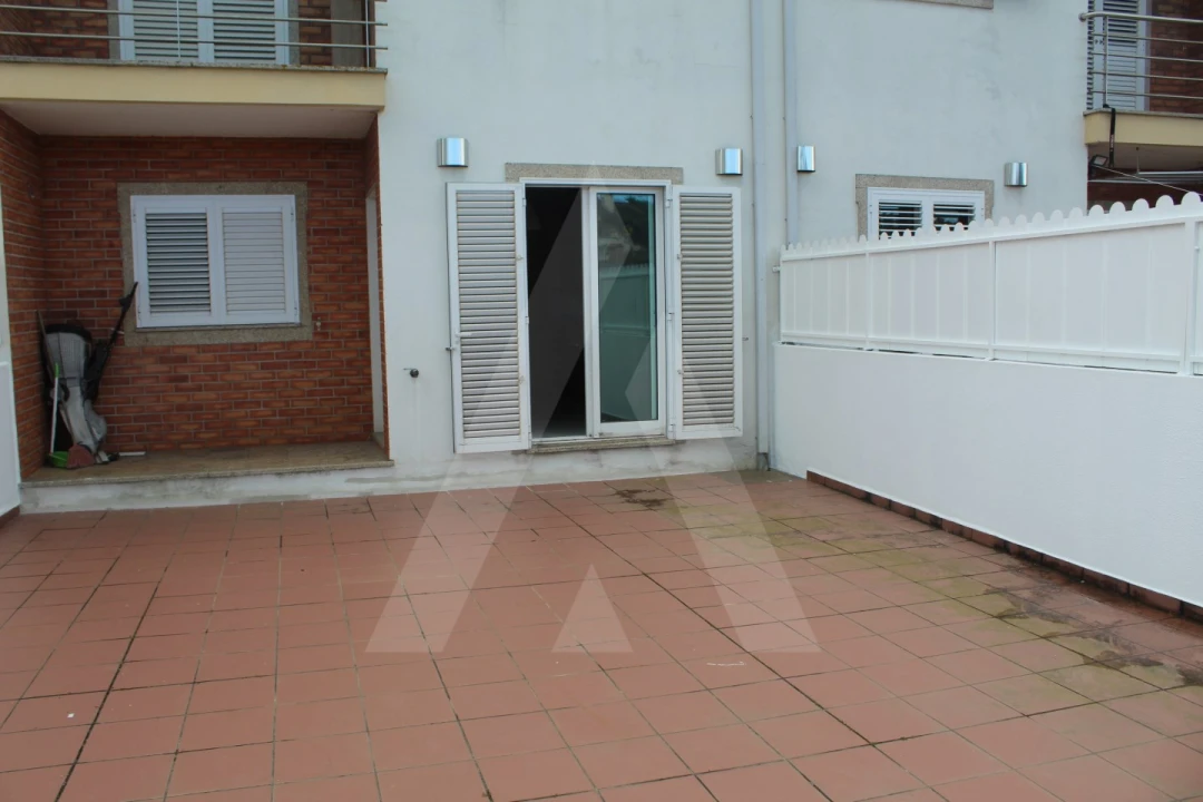 Moradia T4 para Arrendamento em Cacia Foto 7