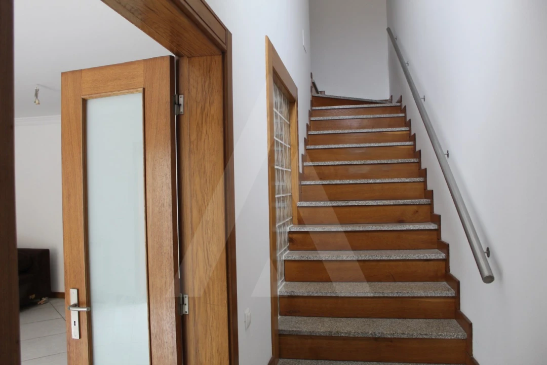 Moradia T4 para Arrendamento em Cacia Foto 17