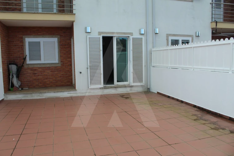 Moradia T4 para Arrendamento em Cacia Foto 7